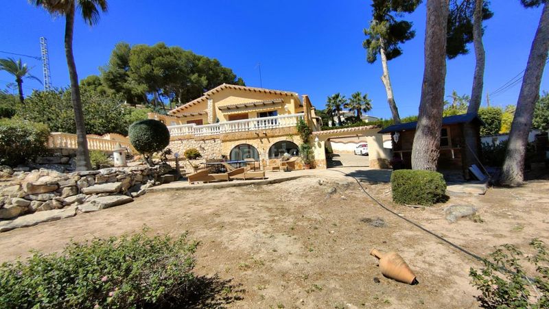Foto 5ea785e7-3b42-42e8-bdb4-3407b70c620b. Xalet amb aparcament piscina a Moravit-Cap Blanc Moraira