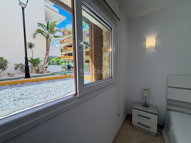 Foto 53f26459-a5b1-48af-87c1-4ac46df4a7e2. Apartament amb calefacció aparcament piscina a Punta Prima Torrevieja