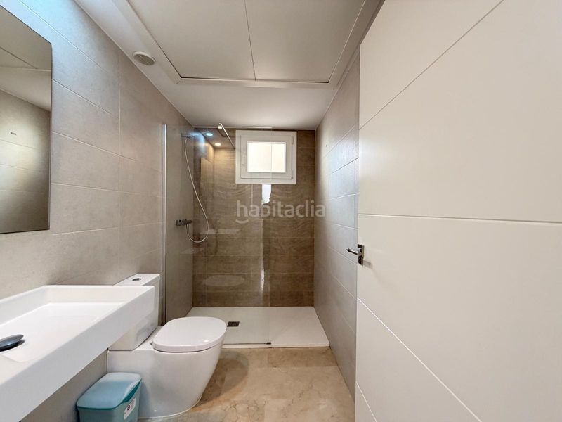 Foto c7098dce-269a-4e0e-b265-784b2de03017. Apartament amb calefacció aparcament piscina a Punta Prima Torrevieja