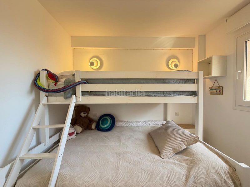 Foto caf932e7-c30e-4b71-9da0-025c6a27b356. Àtic amb aparcament piscina a Punta Prima Torrevieja