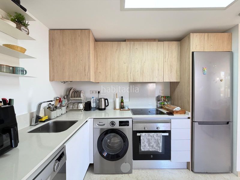 Foto e84e8f1d-5e69-43a9-9091-60d89b764e03. Àtic amb aparcament piscina a Punta Prima Torrevieja