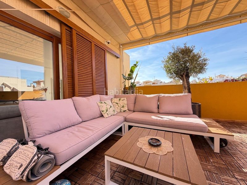 Foto e9886bd8-d6c0-460a-b3f3-9dfc005bb9ea. Àtic amb aparcament piscina a Punta Prima Torrevieja