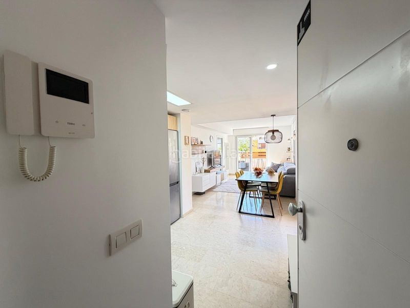 Foto fca2feb9-8ed8-4643-bf14-3affdf869926. Àtic amb aparcament piscina a Punta Prima Torrevieja