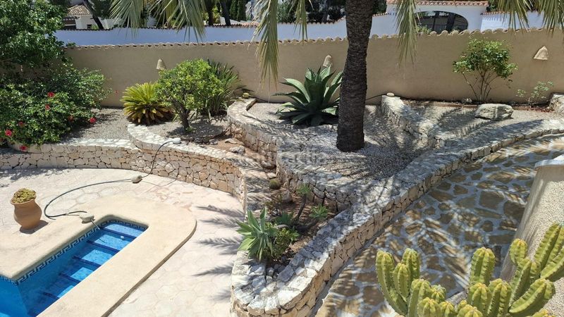Foto 15992d3a-258e-4bb6-94d3-1ed1c8724c48. Casa amb calefacció aparcament piscina a Cala Advocat-Baladrar Benissa