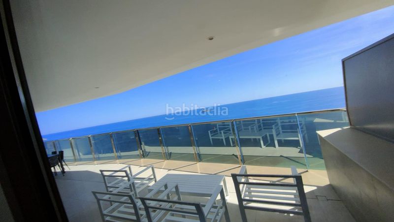Foto 0c376876-3d2e-43f3-ac5e-6983d5b3ef16. Àtic amb aparcament piscina a Playa Poniente Benidorm