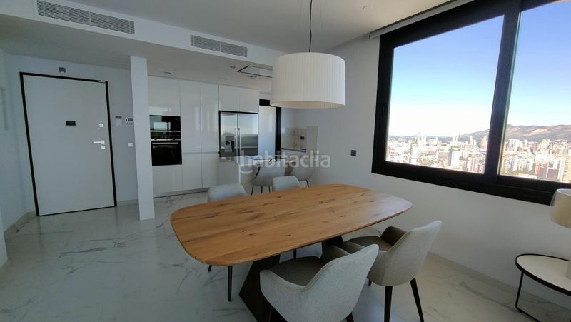 Foto 9f5da8d8-e8e9-4a4f-aab5-124c89e46ede. Àtic amb aparcament piscina a Playa Poniente Benidorm