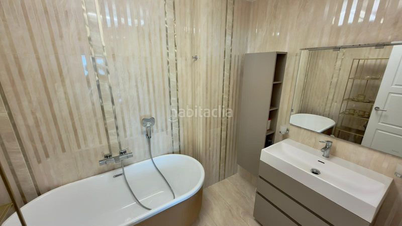 Foto 1dd7453d-139e-487c-9f54-cb834ddc3987. Àtic amb aparcament piscina a Platja de Torres Vila Joiosa (la)