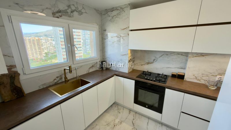 Foto 98c2943a-822b-4b27-a3c8-35a91d11ab7e. Apartament amb aparcament piscina a Playa Poniente Benidorm