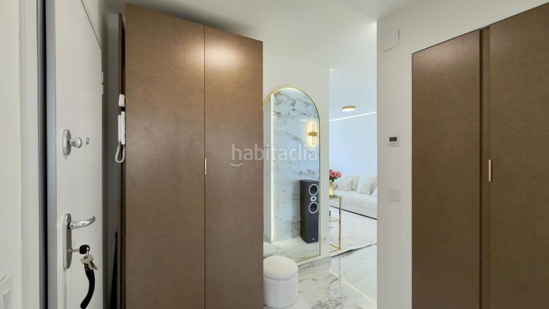 Foto f23dc1a6-6de6-4df5-9e07-6719b2cc3e1e. Apartament amb aparcament piscina a Playa Poniente Benidorm