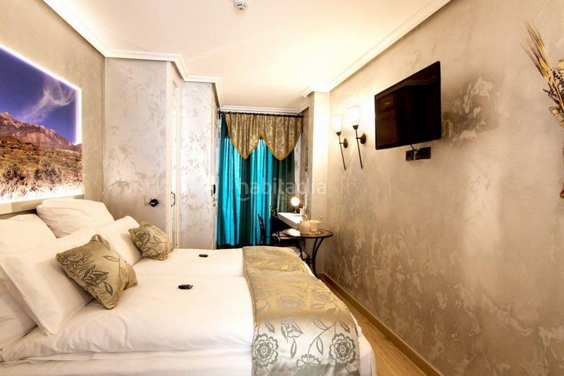 Foto a6eaf1db-39ff-42d9-b016-67e25e941c32. Edificio in Busot