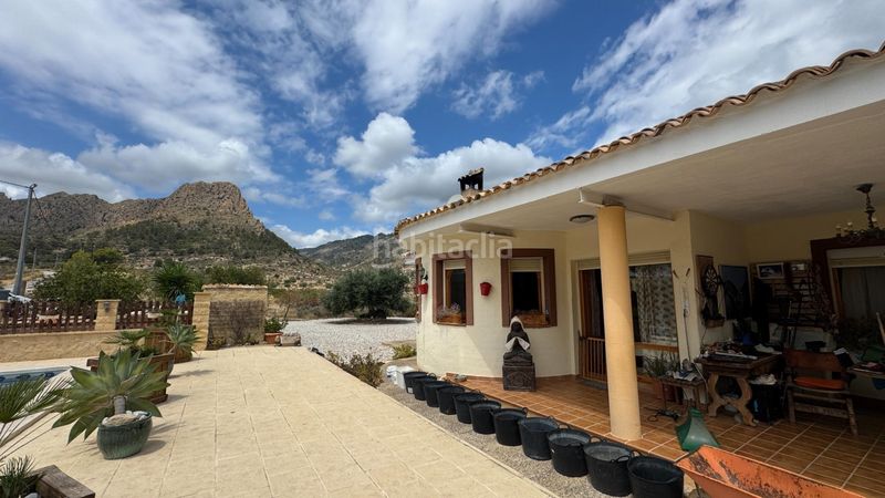 Foto 5a437584-85b0-444e-92e6-aa52d8d9d106. Casa amb aparcament piscina a Relleu