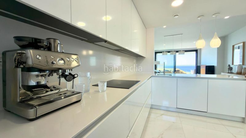 Foto 006bc622-c796-4b21-a679-65d78f6de510. Apartament amb aparcament a Playa Poniente Benidorm