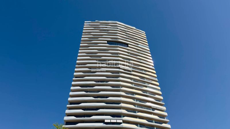 Foto 4a27dd16-ad32-48dd-a710-d43d426832a6. Apartament amb aparcament a Playa Poniente Benidorm