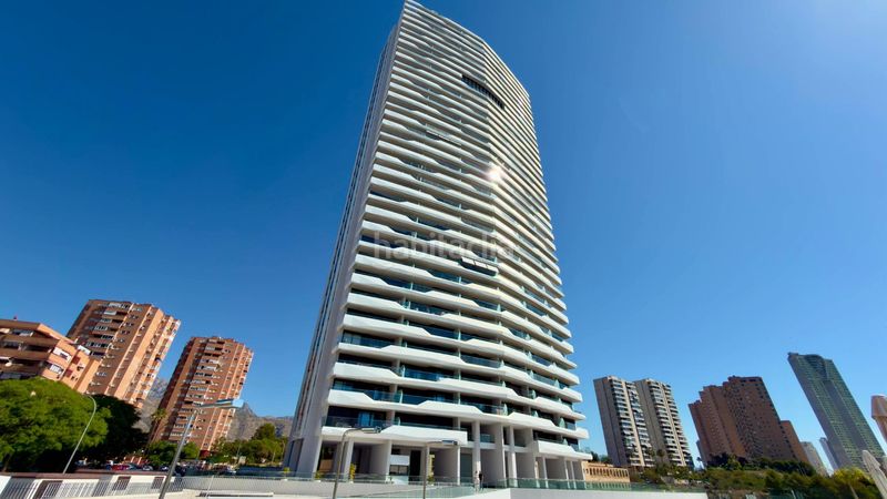 Foto 6a8922ff-024b-4084-a737-4e96ccb51e02. Apartament amb aparcament a Playa Poniente Benidorm