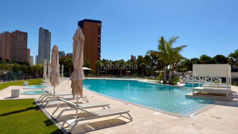 Foto 7180c4ae-9d41-4299-aa51-a2d9844b3ac2. Apartament amb aparcament a Playa Poniente Benidorm