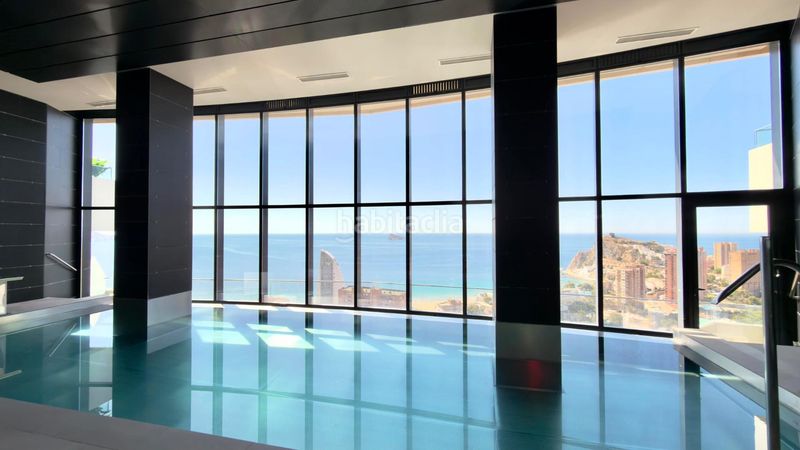 Foto 86745c5c-f8f7-48e3-b06c-7272101b2543. Apartament amb aparcament a Playa Poniente Benidorm