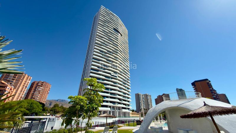 Foto a1332533-6e9d-4763-95e5-9db06e98a9cd. Apartament amb aparcament a Playa Poniente Benidorm
