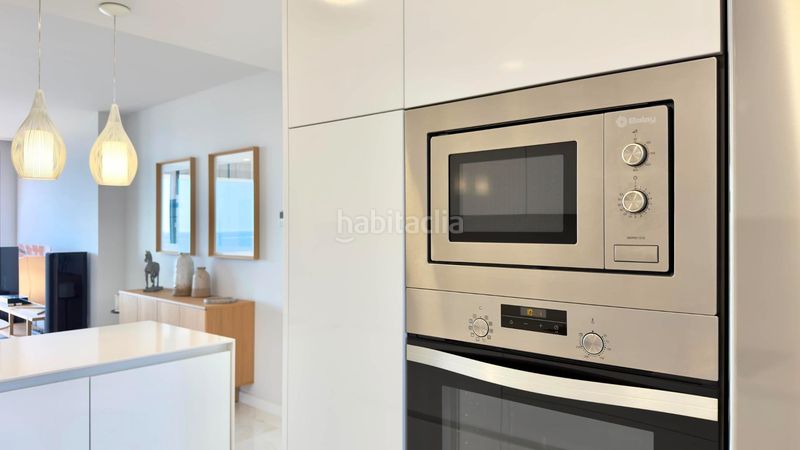 Foto aafb217b-381c-438c-8ecb-a6fb435b42e9. Apartament amb aparcament a Playa Poniente Benidorm
