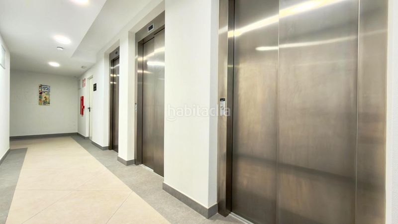 Foto b595d000-e108-4e79-a535-7735f8747b18. Apartament amb aparcament a Playa Poniente Benidorm