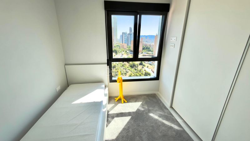 Foto dbe2737a-106c-4158-9f65-15833de6cb1a. Apartament amb aparcament a Playa Poniente Benidorm