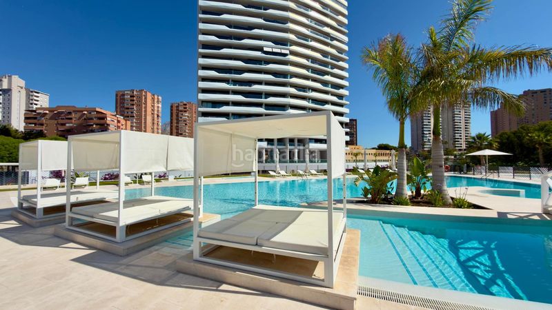 Foto df0e7394-7743-4d63-9b54-e06b91f6b10f. Apartament amb aparcament a Playa Poniente Benidorm