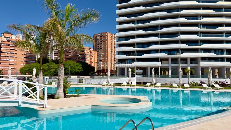 Foto eddb917c-1b27-4395-86ae-95cc6384f49c. Apartament amb aparcament a Playa Poniente Benidorm