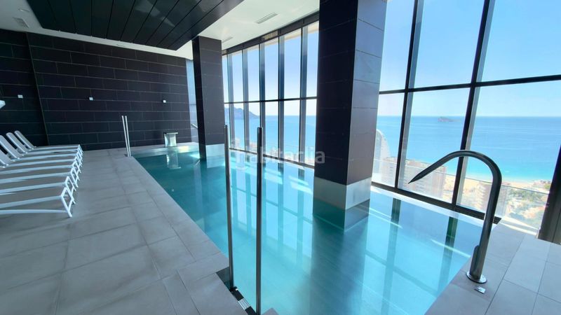Foto fc579e4a-500a-46d0-95c2-b3830afe555f. Apartament amb aparcament a Playa Poniente Benidorm