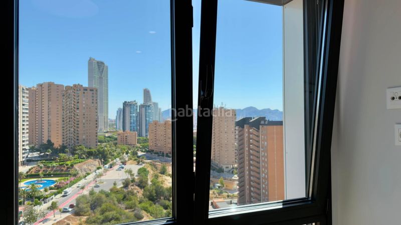 Foto fe955751-d223-4987-977a-250da24722f4. Apartament amb aparcament a Playa Poniente Benidorm