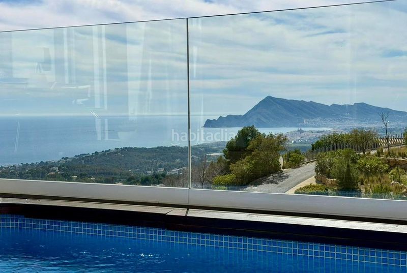 Foto 86bd68b0-f76e-41fb-9ed0-7c054b63f3eb. Àtic amb calefacció aparcament piscina a Altea la vella Altea