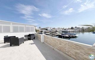 Xalet  Tordera. Casa en venta con amarre en  empuriabrava, costa brava