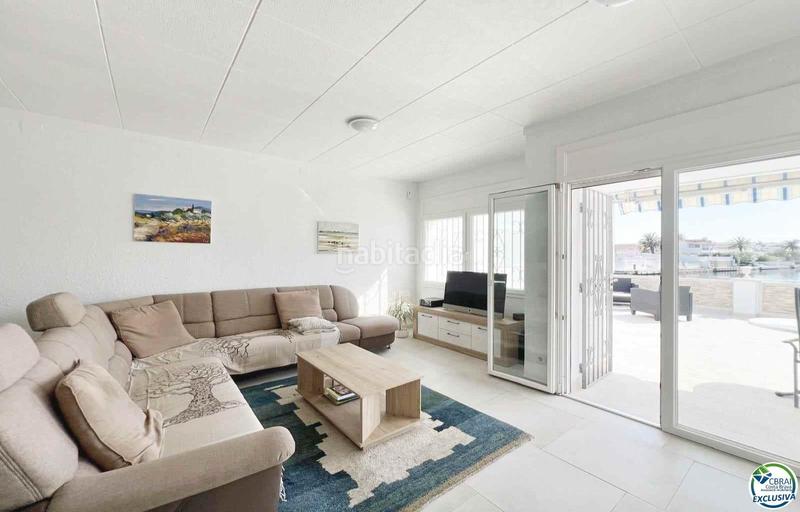 Foto cbf85e09-db36-45df-9994-494357932574. Chalet casa en venta con amarre en , costa brava en Empuriabrava