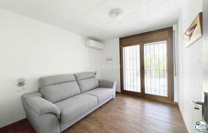 Foto fe5899c8-6cce-4a4c-8c65-f3707c1ee7a0. Chalet casa en venta con amarre en , costa brava en Empuriabrava
