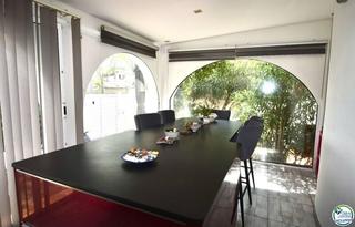 Xalet  Llobregat. Magnífica casa de dos dormitorios llena de encanto se vende