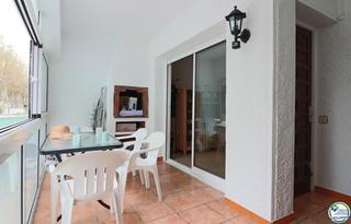 Casa adossada  Biblos. Bonita casa con posibilidades y piscina