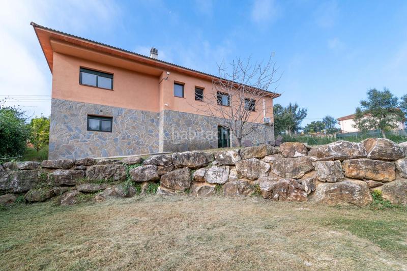 Foto 01c9ff22-b7ec-46e2-944f-8ef4c47e05b1. Chalet casa independiente a en Sils