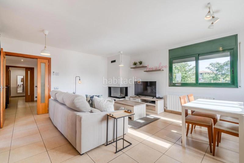 Foto b3092f32-c9b0-4694-bc7d-c3bd1185dbc0. Chalet casa independiente a en Sils