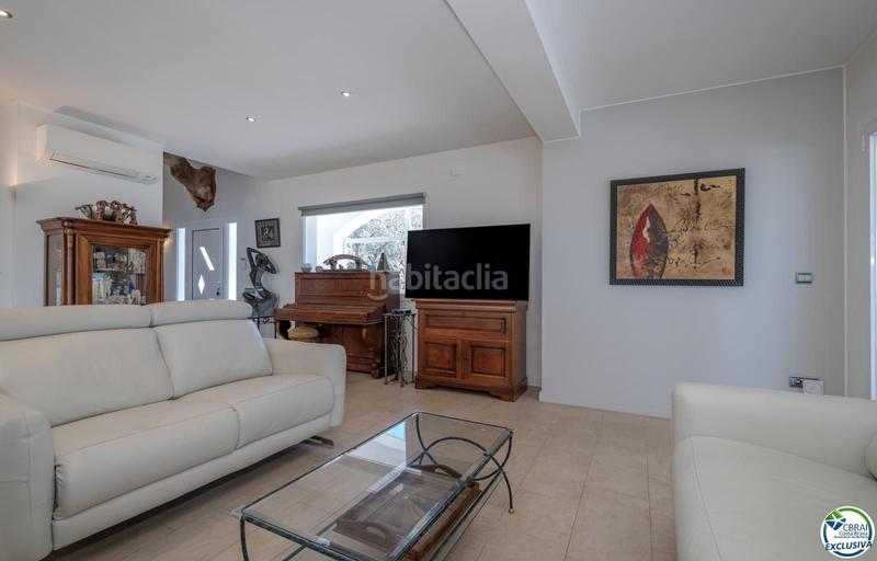 Foto 5c1c0181-9ab7-45b9-adad-27a73e643977. Chalet gran villa reformada y rodeada naturaleza en Palau-saverdera