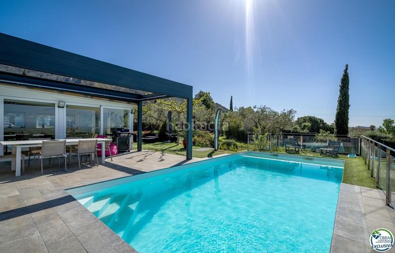 Foto a8a264b8-d33d-4554-bdde-c02987d84403. Chalet gran villa reformada y rodeada naturaleza en Palau-saverdera