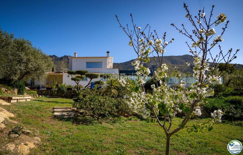 Foto adbd7aa2-db22-4053-a0f3-253f3a8d922f. Chalet gran villa reformada y rodeada naturaleza en Palau-saverdera