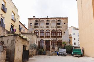 Xalet  Vern. Masía en el centro de arbúcies
