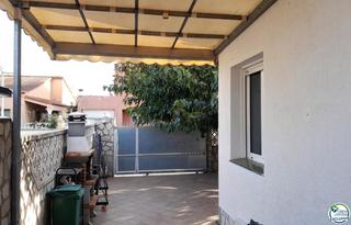 Xalet  Sc puigmal. Casa con 4 dormitorios y  piscina