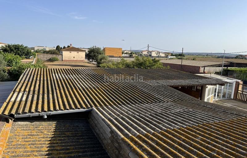 Foto 41dfa1f8-c9d2-4848-9aa7-4add307b1507. Chalet casa para reformar con local y 3 parcelas en Vilamacolum