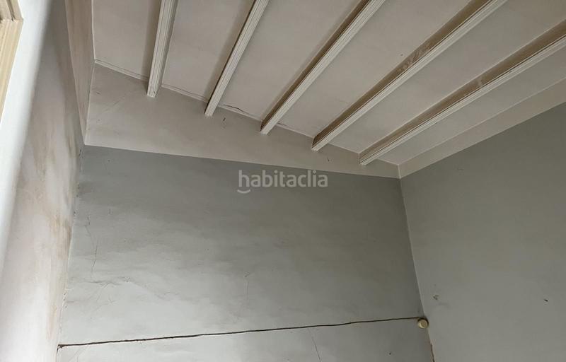 Foto eb690451-13f6-4e5e-b30f-765047d1516f. Chalet casa para reformar con local y 3 parcelas en Vilamacolum