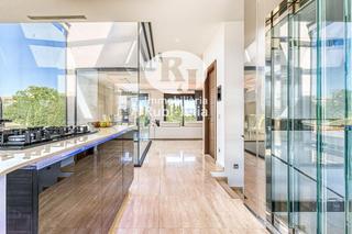 Xalet  N/a. Chalet independiente en venta en figueres, con 560 m2, 4 habitac