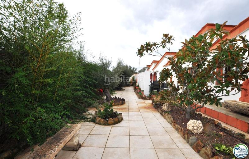 Foto 474e512e-a532-4c5d-a484-68a850104f02. Chalet casa con jardín y dos apartamentos. en Nord Roses