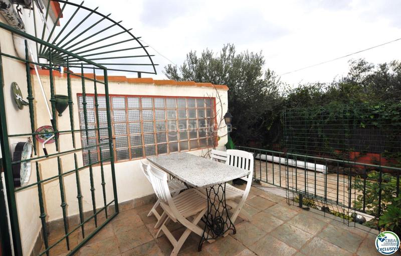 Foto 637b2ebb-e2d8-4be5-88e8-f46cb2221ea2. Chalet casa con jardín y dos apartamentos. en Nord Roses