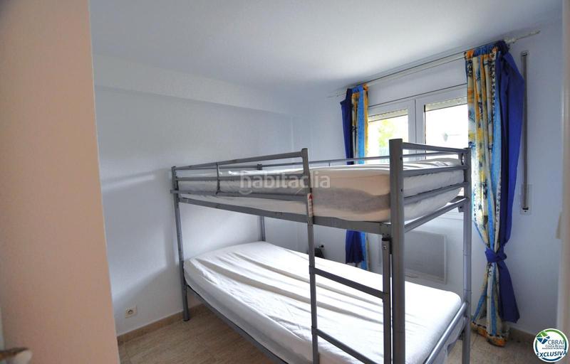 Foto aa26595a-1a53-48e6-9278-b2acb20273aa. Chalet casa con jardín y dos apartamentos. en Nord Roses