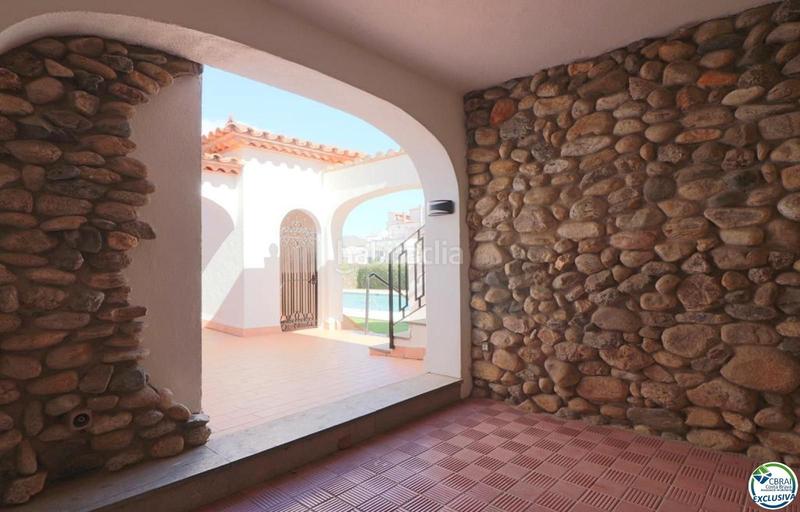 Foto a7f08a2e-2125-4a2a-b9e7-02363c8bd188. Apartment with pool in Puigmal - Mas Nou Empuriabrava