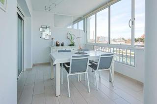 Apartament  De la platja. Maravillosas vistas y garaje privado cerc de la playa