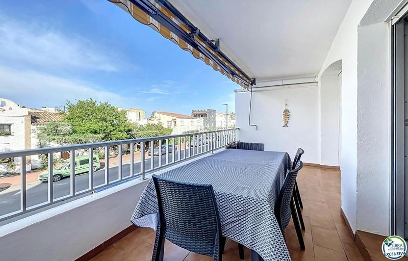 Foto b0cae0a6-1ba9-42de-9656-e0bed7644b73. Piso  con licencia turística en Moxó - Sant Mori Empuriabrava